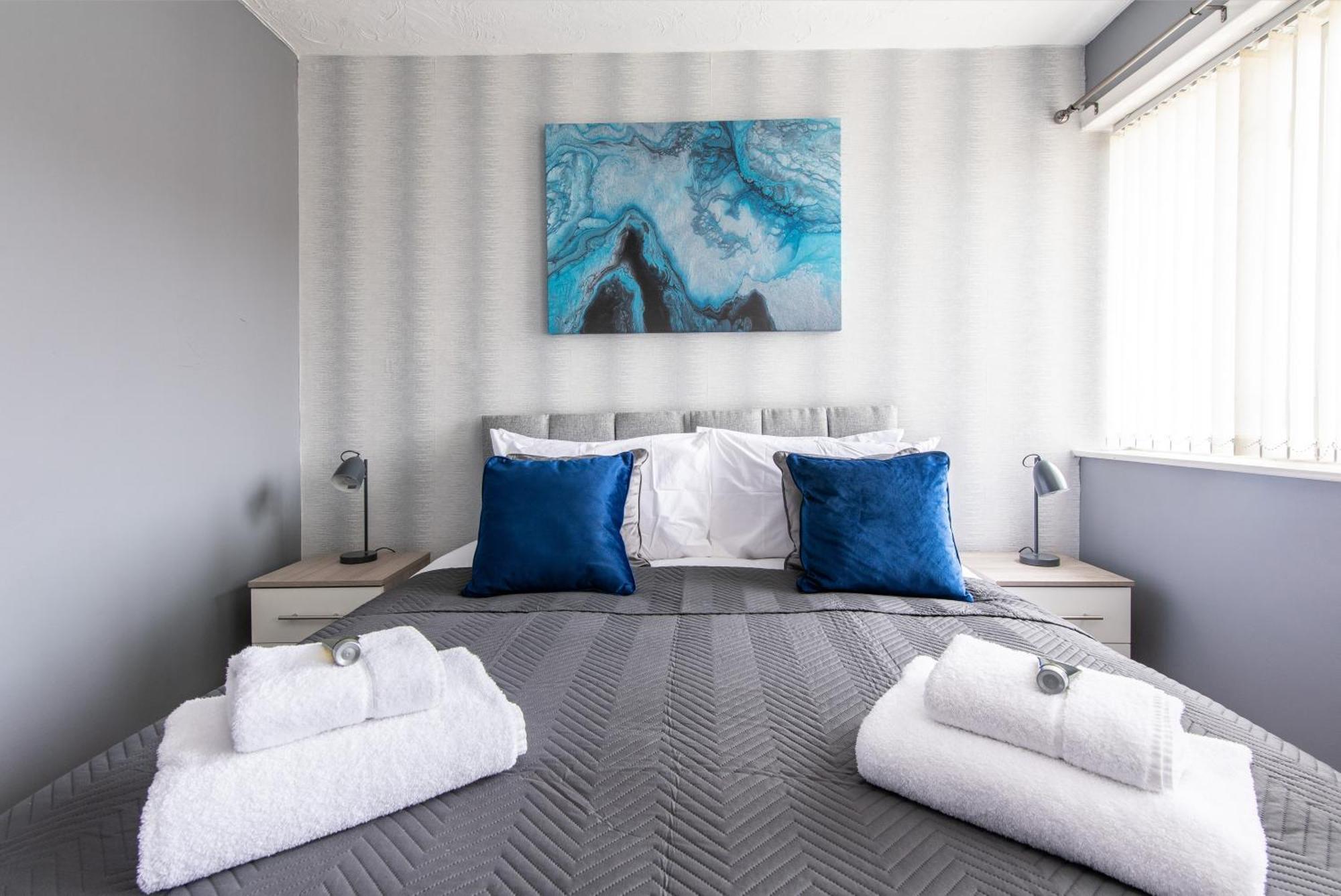 3 Bed Apartment - Perfect For Contractors Near Liverpool Airport Hale  Εξωτερικό φωτογραφία