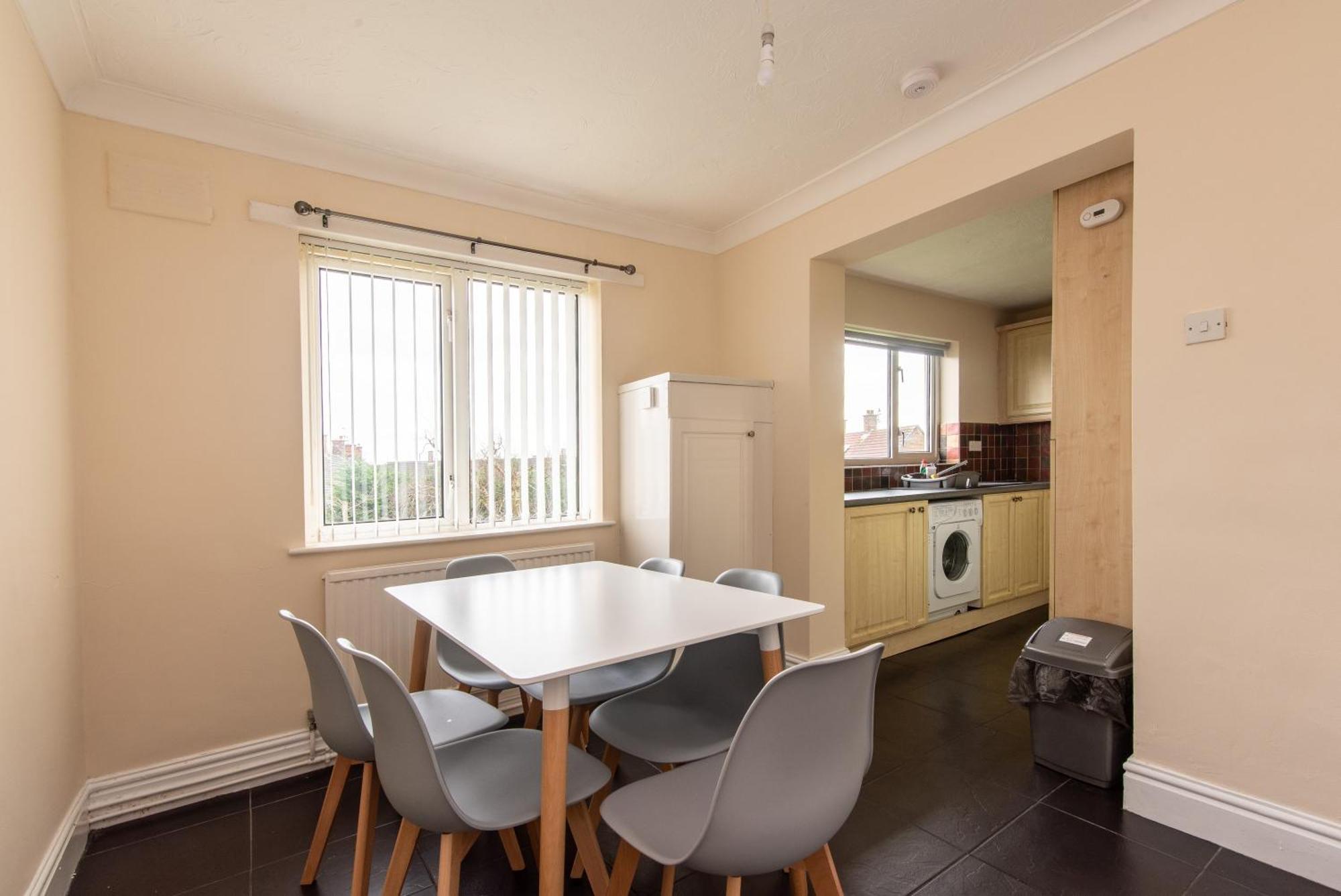 3 Bed Apartment - Perfect For Contractors Near Liverpool Airport Hale  Εξωτερικό φωτογραφία
